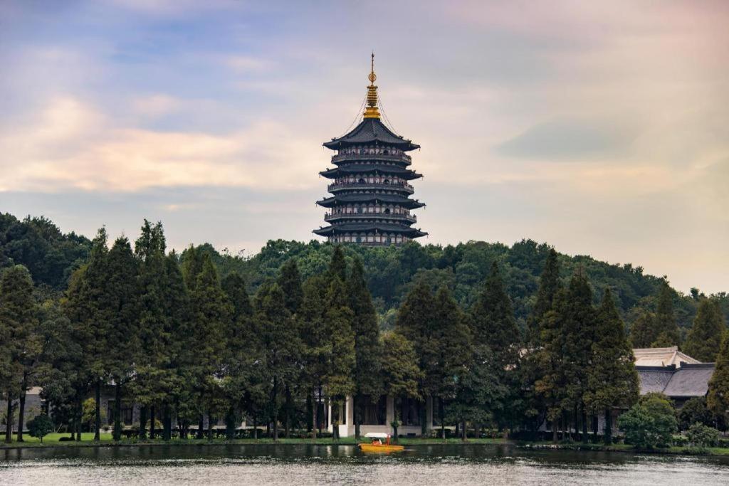 West Lake Hillview Int'L Hotel Hangzhou Exteriör bild